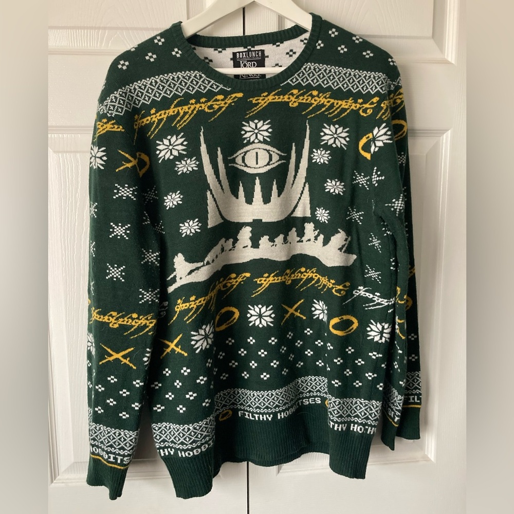 LOTR theme Christmas sweater 👁️‍🗨️